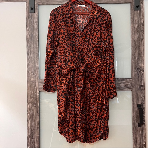 beachlunchlounge Dresses & Skirts - Beach Lunch Lounge Women’s Cheetah Shirt Dress w/ Tie Front & Button Up Size XL